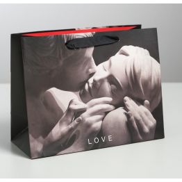 Пакет ламинированный горизонтальный Love, MS 23 × 18 × 10 см   4725252